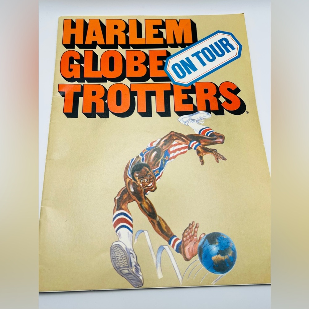 Harlem Globetrotters Program With Bold Colors - image 1